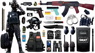 Open box special police weapon set toy, AK47, Glock pistol, grenade, dagger