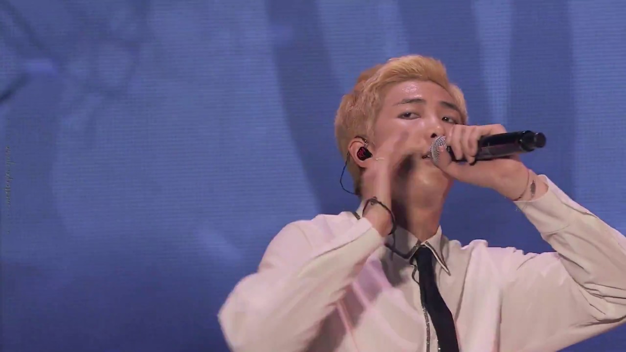 Tomorrow - BTS (방탄소년단) 花様年華 On Stage Epilogue [Live Video