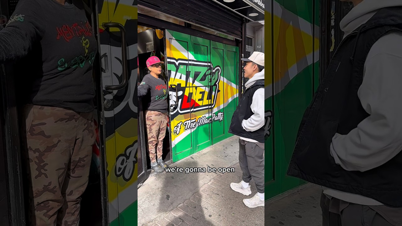 Rating the Viral Oxtail Mac Patty from Datz Deli in NYC (pt 1)