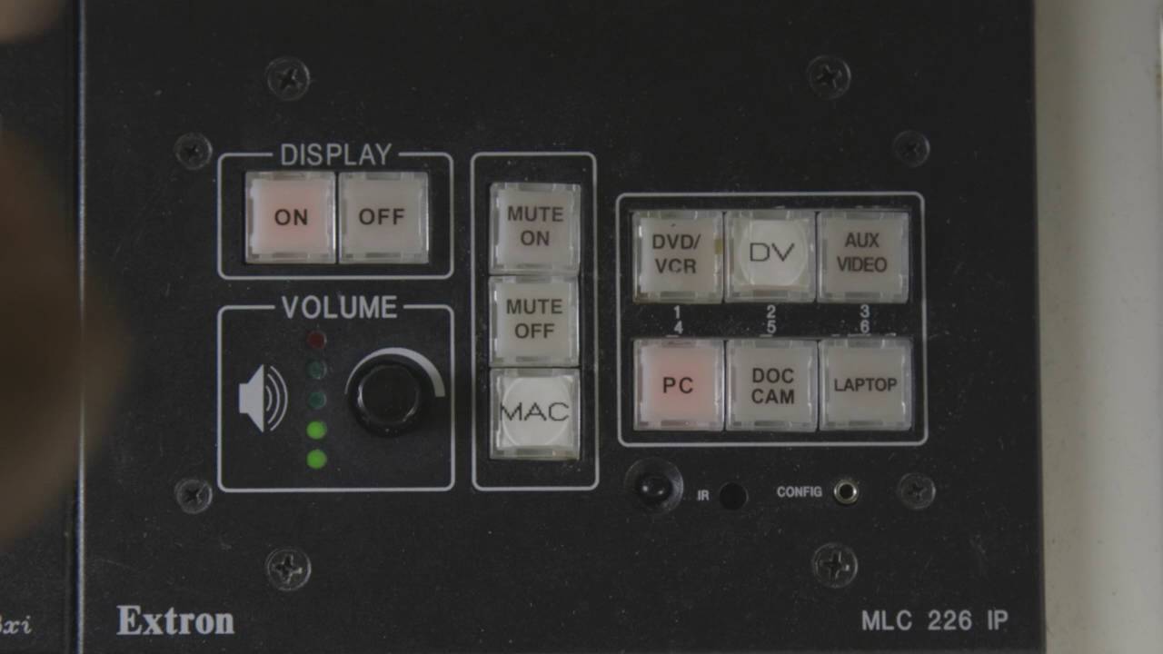 Teaching Station - Extron Button Switcher - YouTube