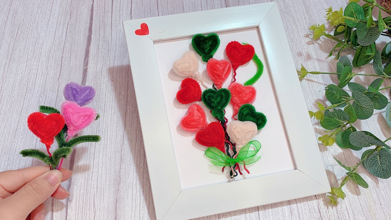 DIY Hearts With Chenille Wire - How to make a Pipe Cleaner Heart -  Valentine's gifts ideas 