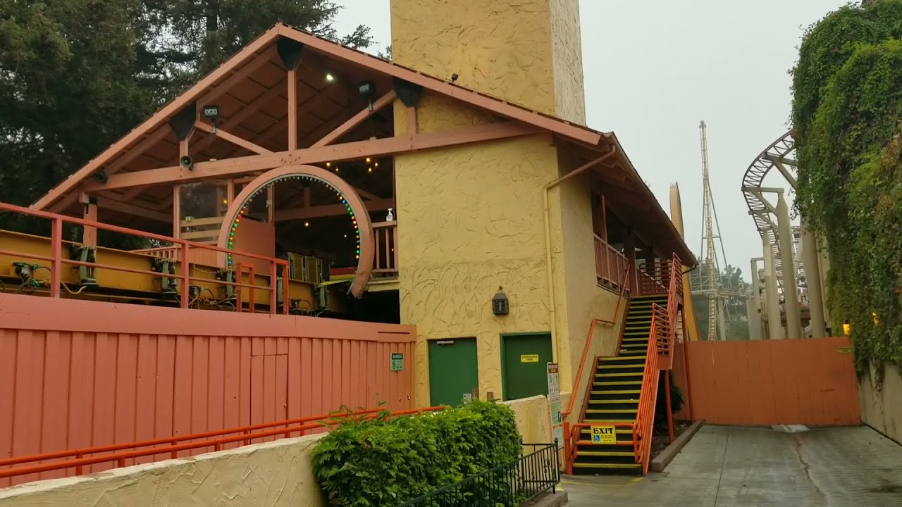 knott's Berry Farm Montezooma's Revenge Off Ride POV - YouTube