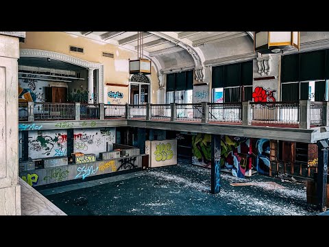 Exploring an Abandoned Bank in East St. Louis, Illinois