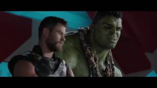 Thor Ragnarok: Thor talking to Hulk