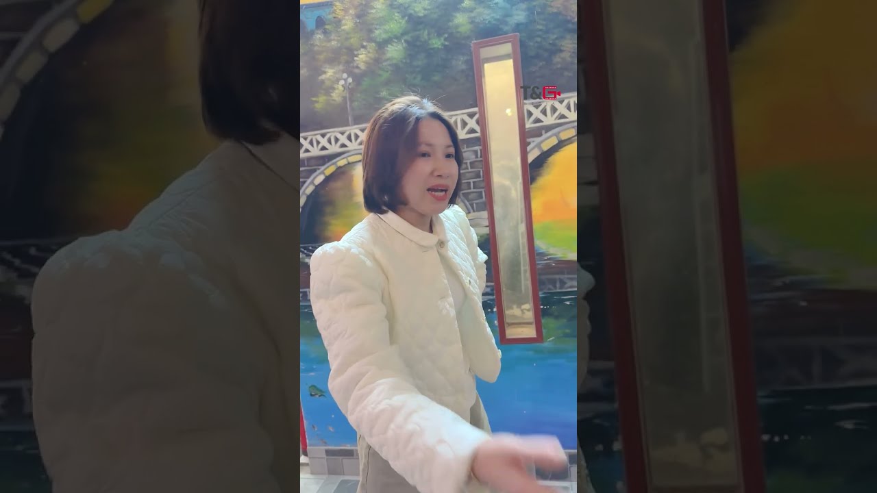 Đặt bàn rồi nhưng bạn bè không tới thanh niên không chịu thanh toán ti.ền vì chưa ăn !