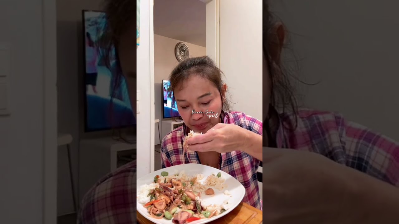 Lahapnya Bunda Corla Makan Lauk Cumi Tahu Pete Oseng Pedas ❗Lalap Kubis