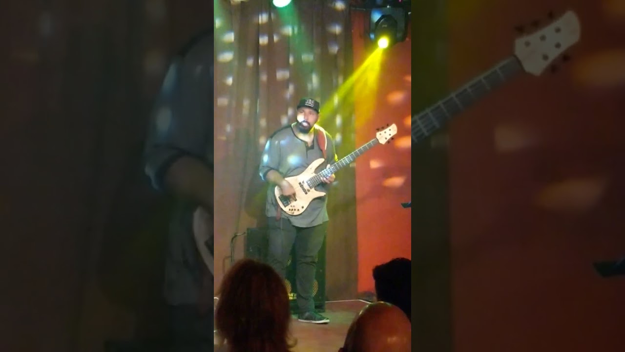 Michael Tiny Lindsey on bass