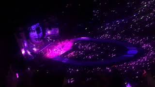 Ariana Grande - 7 rings (Live in London UK)