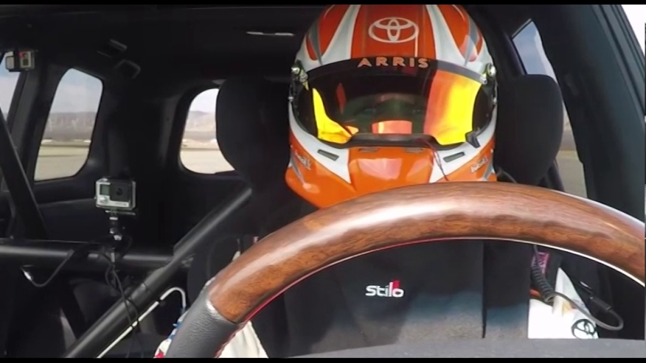 Toyota Land Speed Cruiser 2017