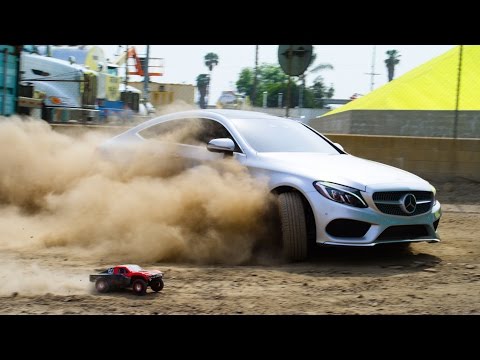 Parkour vs RC Car vs C-Class Coupe - The Ultimate Race!