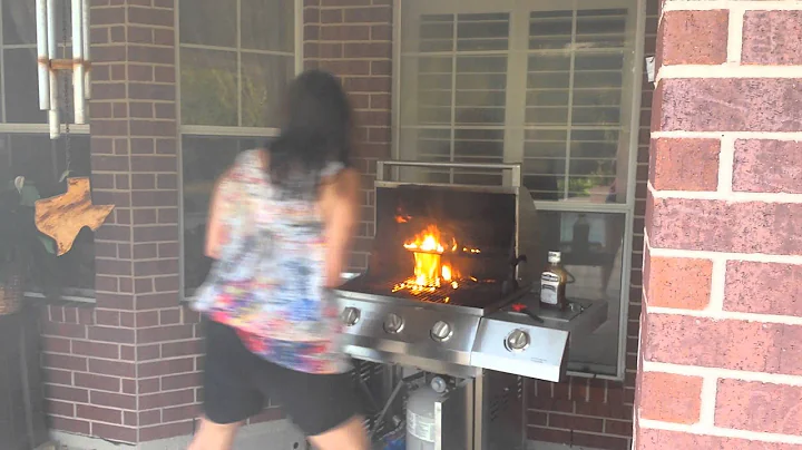 Teaching Sharmon how NOT to bbq