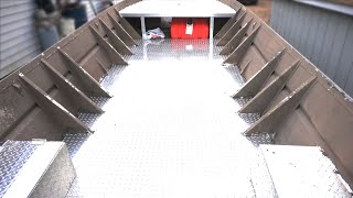 Jon Boat Restoration Pt 2 (Aluminum subfloor & custom front deck!)