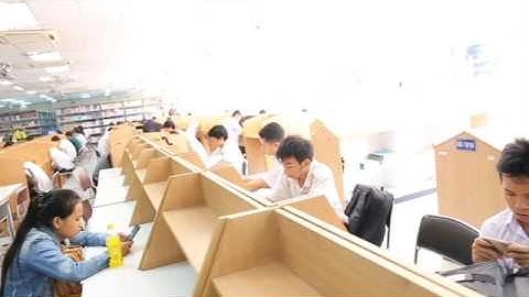 Giới thiệu Phòng vi tính Trường ĐH Công nghiệp TP.HCM