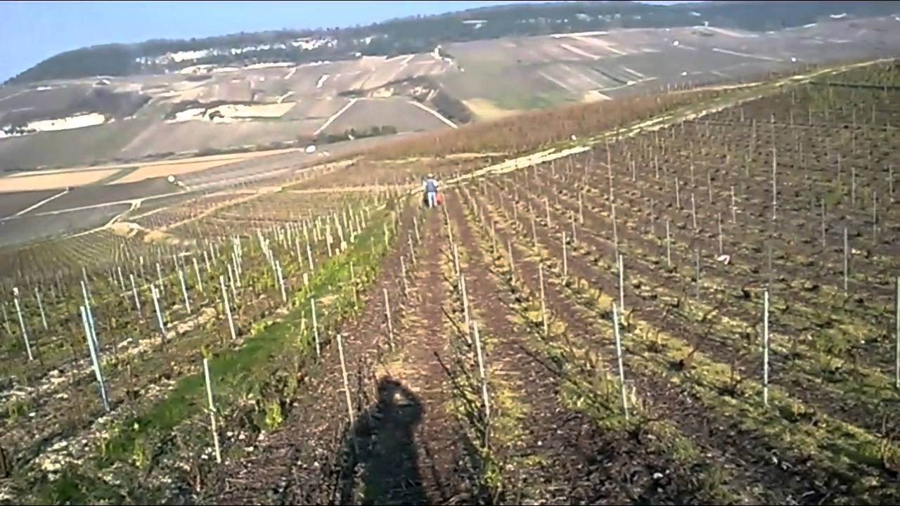 épandage d engrais avec un chenillard