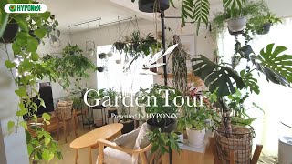 Garden Tour43目標はジャングルのようなリビングハンギングや棚、突っ張り棒を利用して飾られた150種類以上の植物に囲まれたお部屋