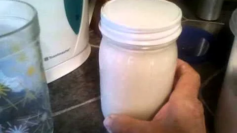Making an old world sour dough starter
