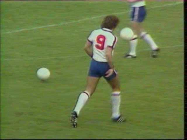 ENGLAND V NORTHERN IRELAND. European Championship. 1986. Plus ticket stub. £1.00 - UK