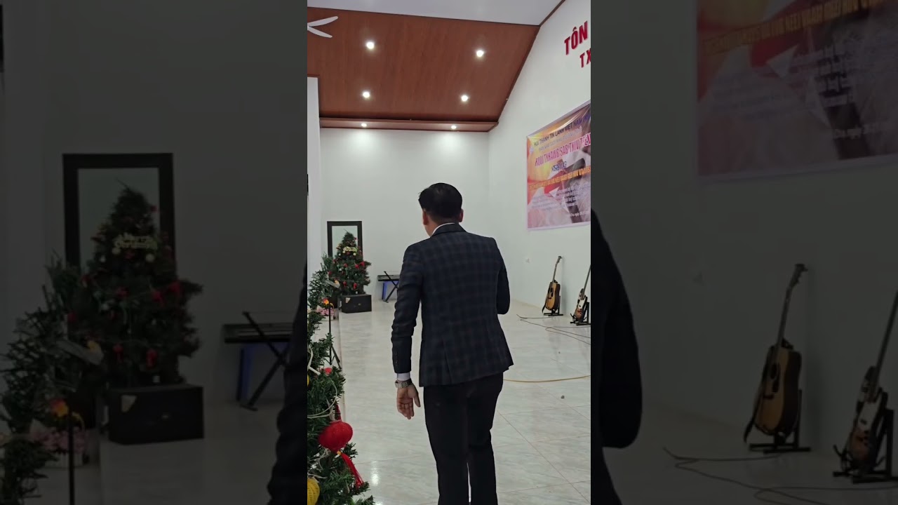 Txiv Tsev Lub Neej Vam Meej 