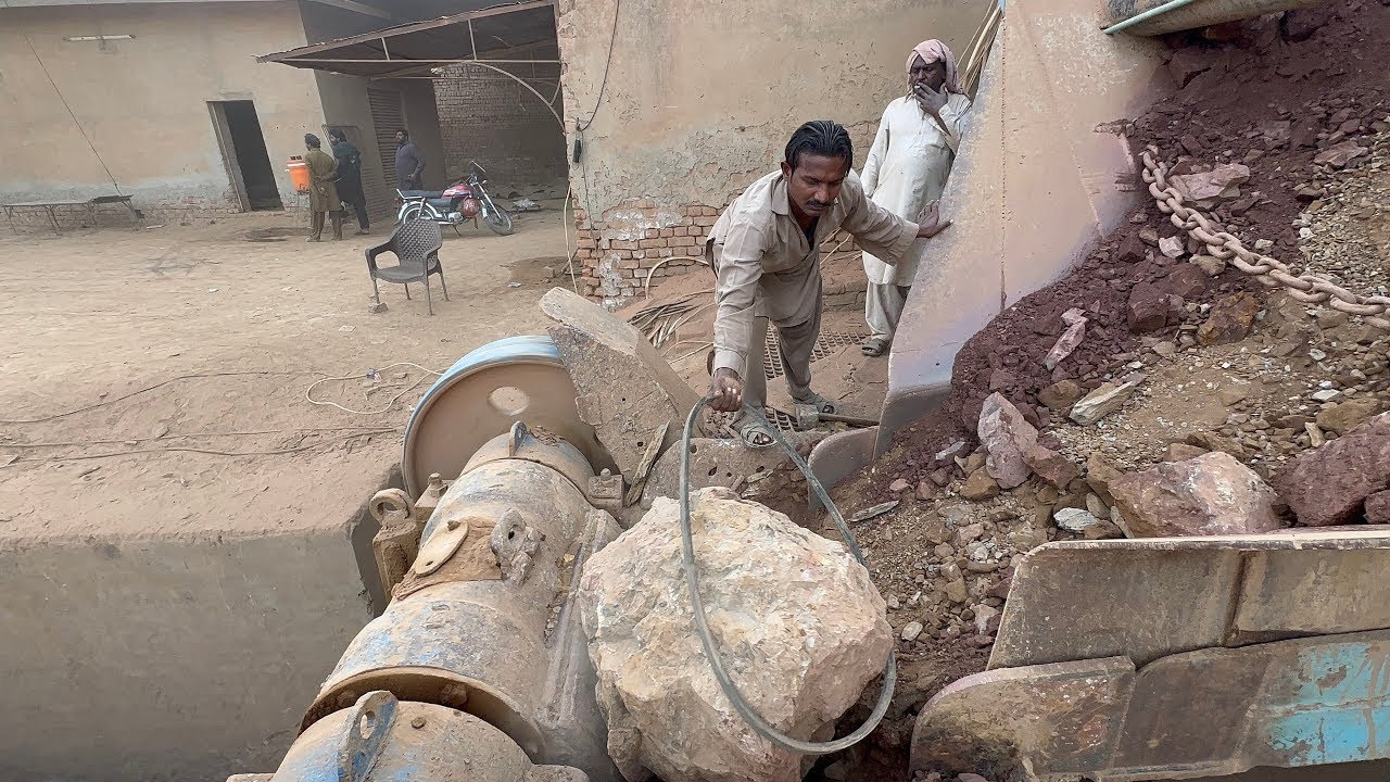 “Huge Rock Falls in Crusher & Power Shuts Down | Real Stone Crushing Action | Rock Crushing