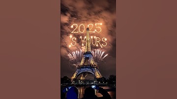 Just wanted to remind you 🎆✨ #newyear #paris #eiffeltower #fireworks