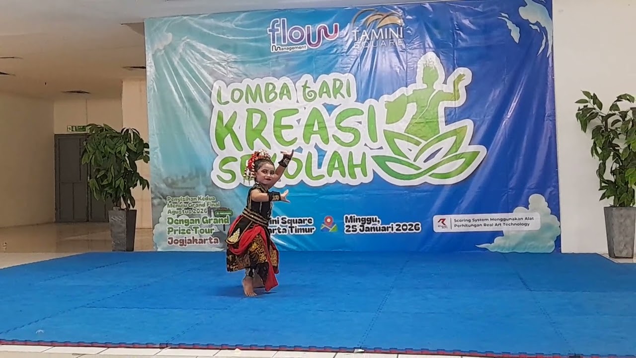 Tarian sonteng versi pendek dibawakan mutiara cahya anjani 10th