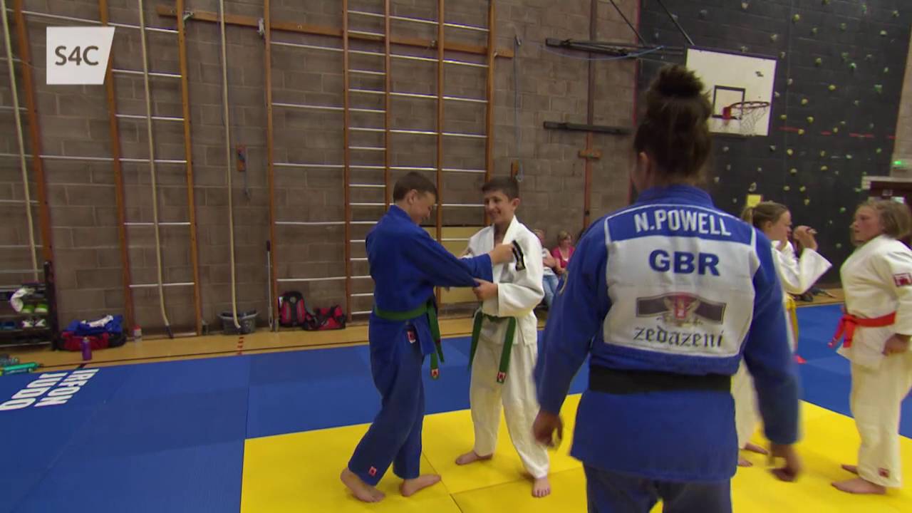 Natalie Powell: Ymweliad â Chlwb Judo Irfon