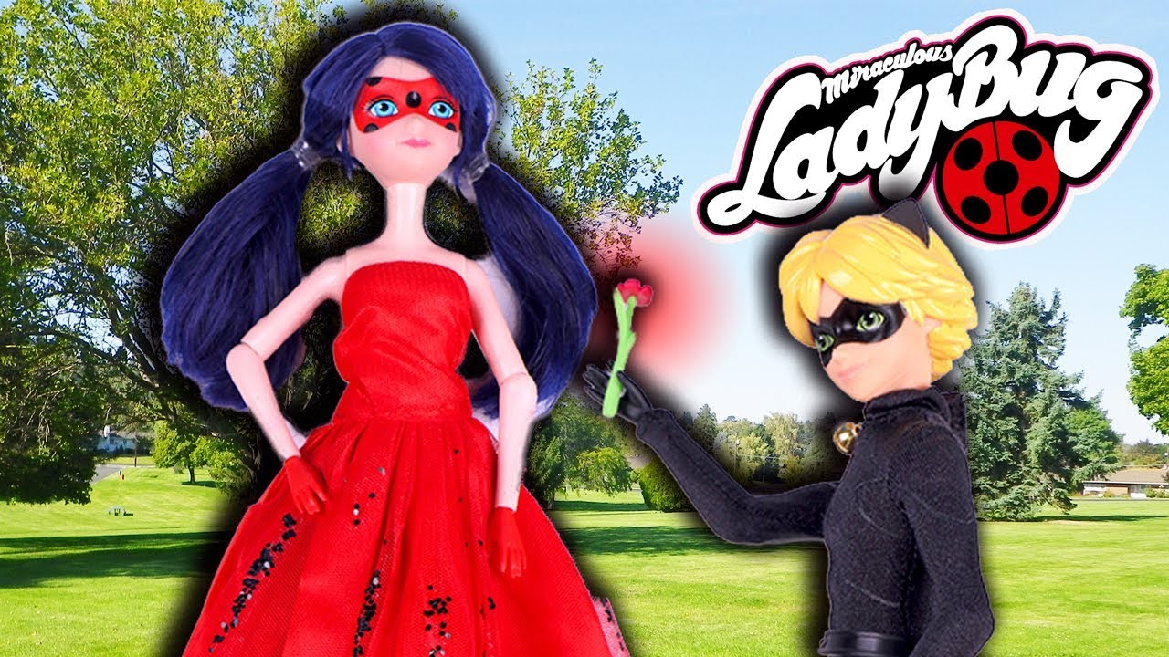 LADYBUG en FIESTA de DISFRACES, CATNOIR descubre identidad de MARINETTE - Juguetes Fantásticos - YouTube