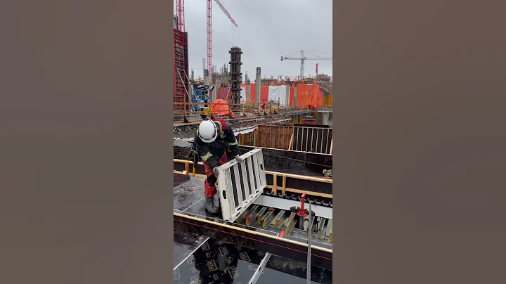 Skydeck Peri Sistem 👌🏻 #carpenter #construccion #safety #shorts #work #canada #formwork