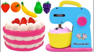 Pretend Play Making a Squishy Cake with Play Fruits & Vegetables