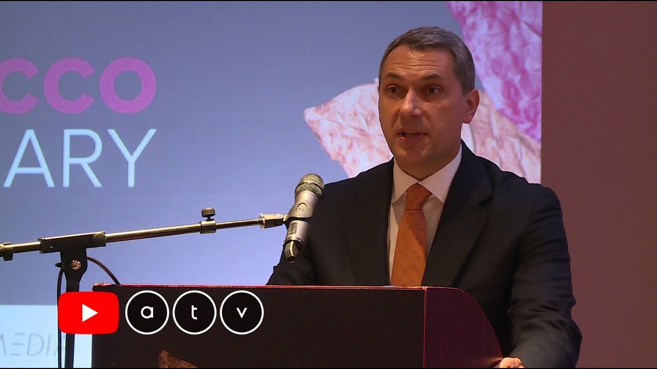 Óvodákban és iskolákban indít dohányzás ellenes kampányt Lázár János