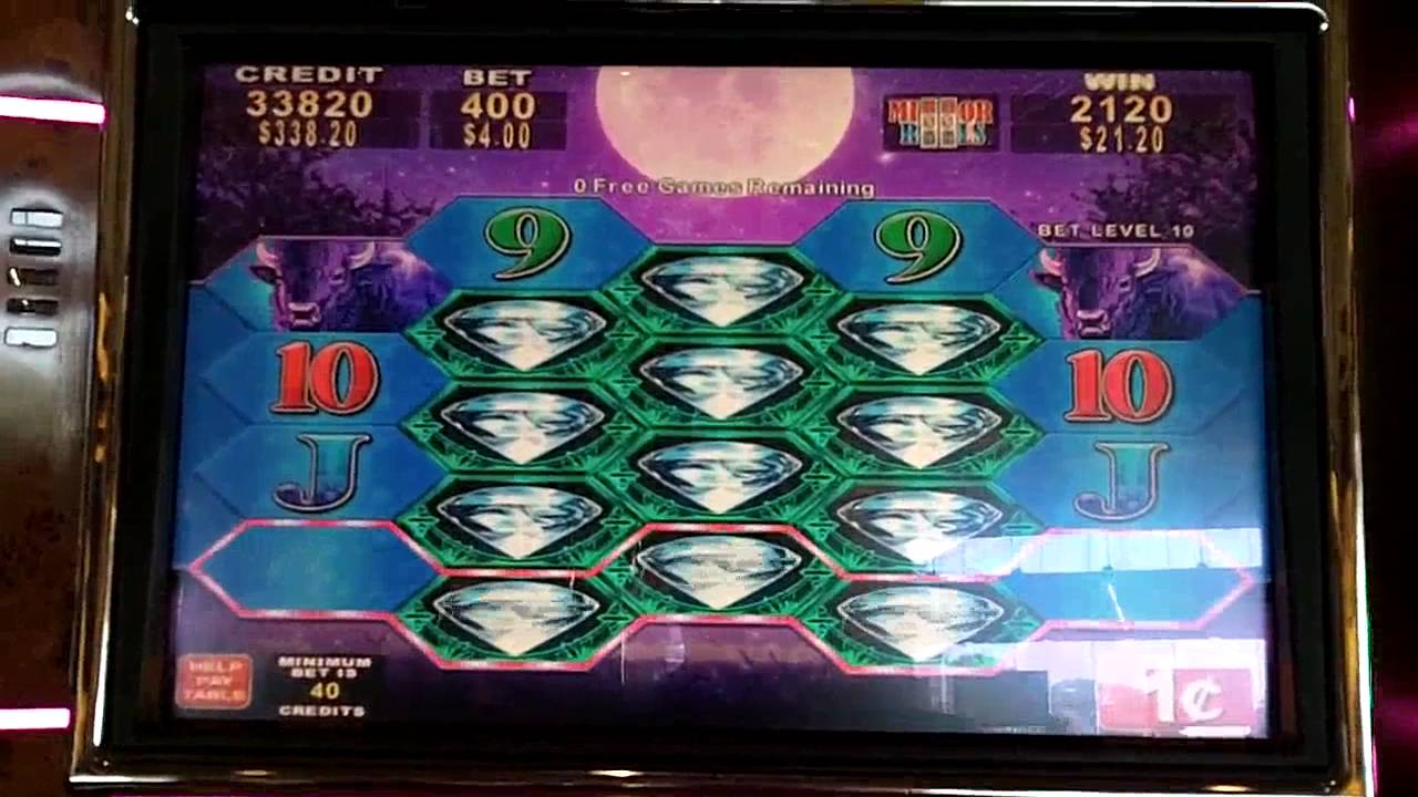 Full Moon Diamond Slot Machine
