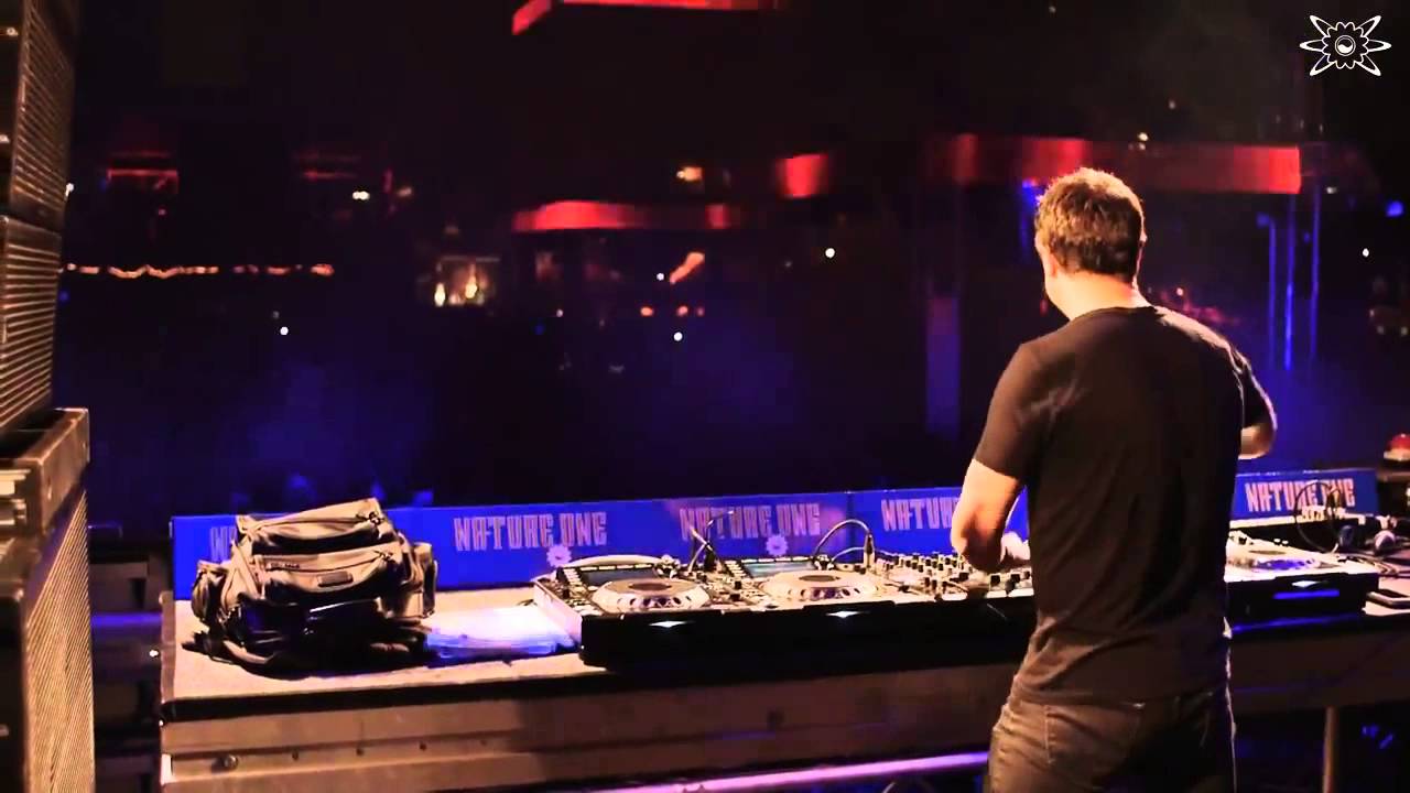 klaudia gawlas barcelona Markus Schulz bei NATURE ONE 2013