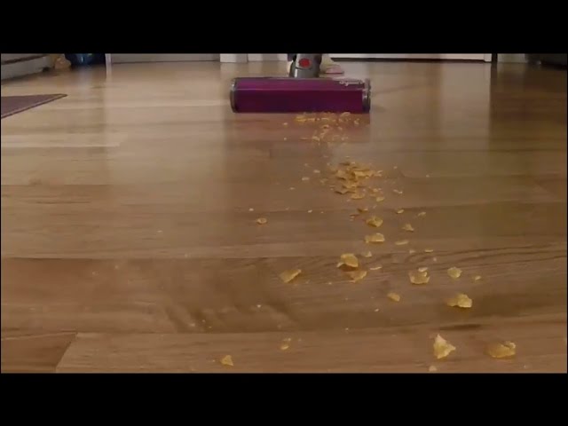 Dyson v8 absolute+: il nuovo aspirapolvere cordless di Dyson - YouTube