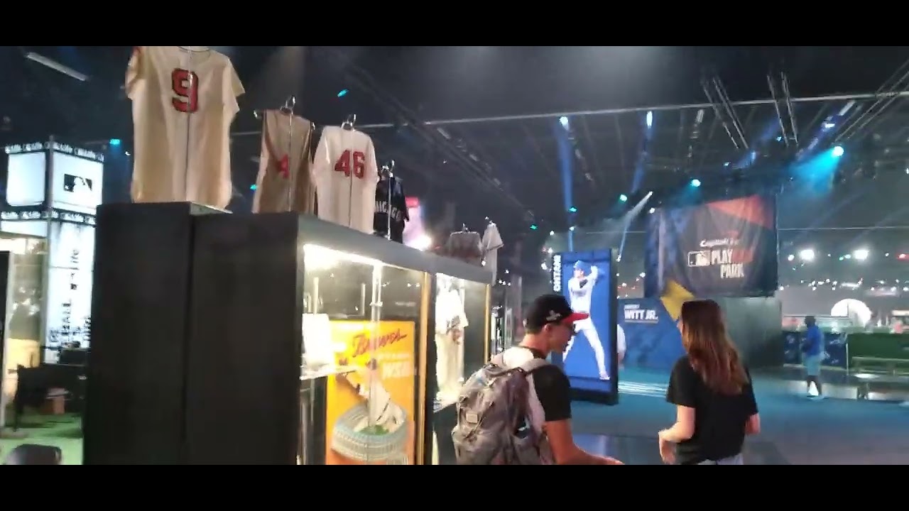 Hunt auctions  at 2025 mlb all star village 