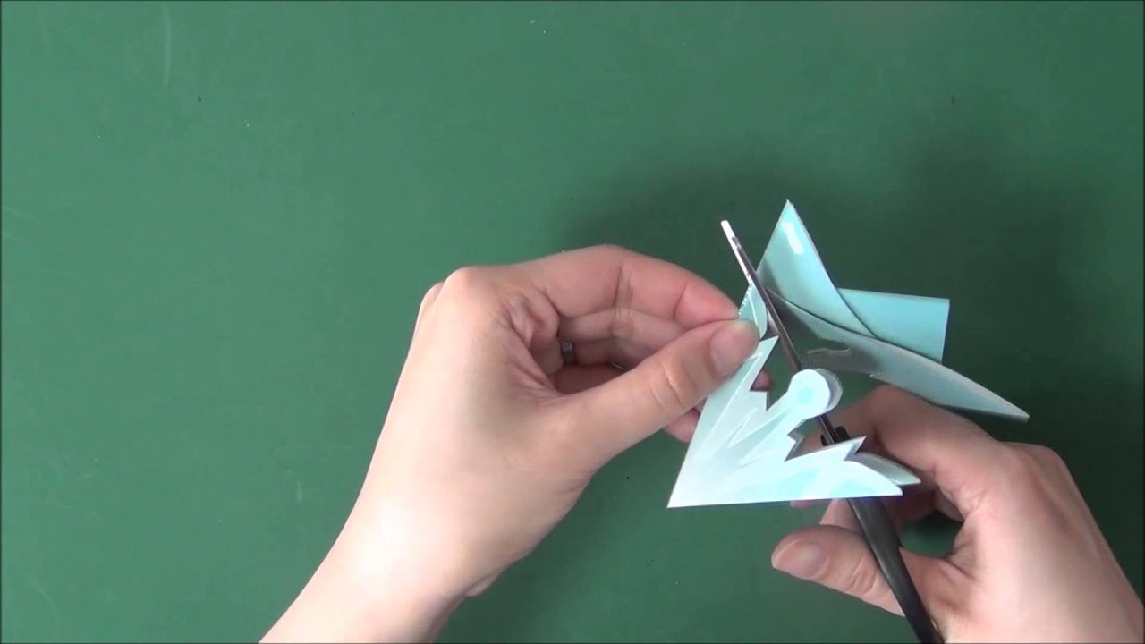 アナ雪 雪の結晶の折り紙 Frozen Snow Crystal Origami Youtube アナ雪 雪の結晶の折り紙 Frozen Snow Crystal Origami Youtube