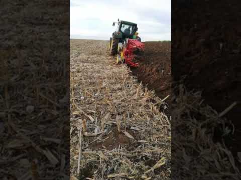 John deere 6810