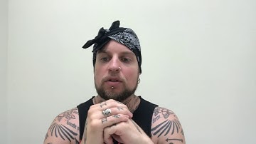 Alex Shelest Vocal Lessons - Over Articulation when singing