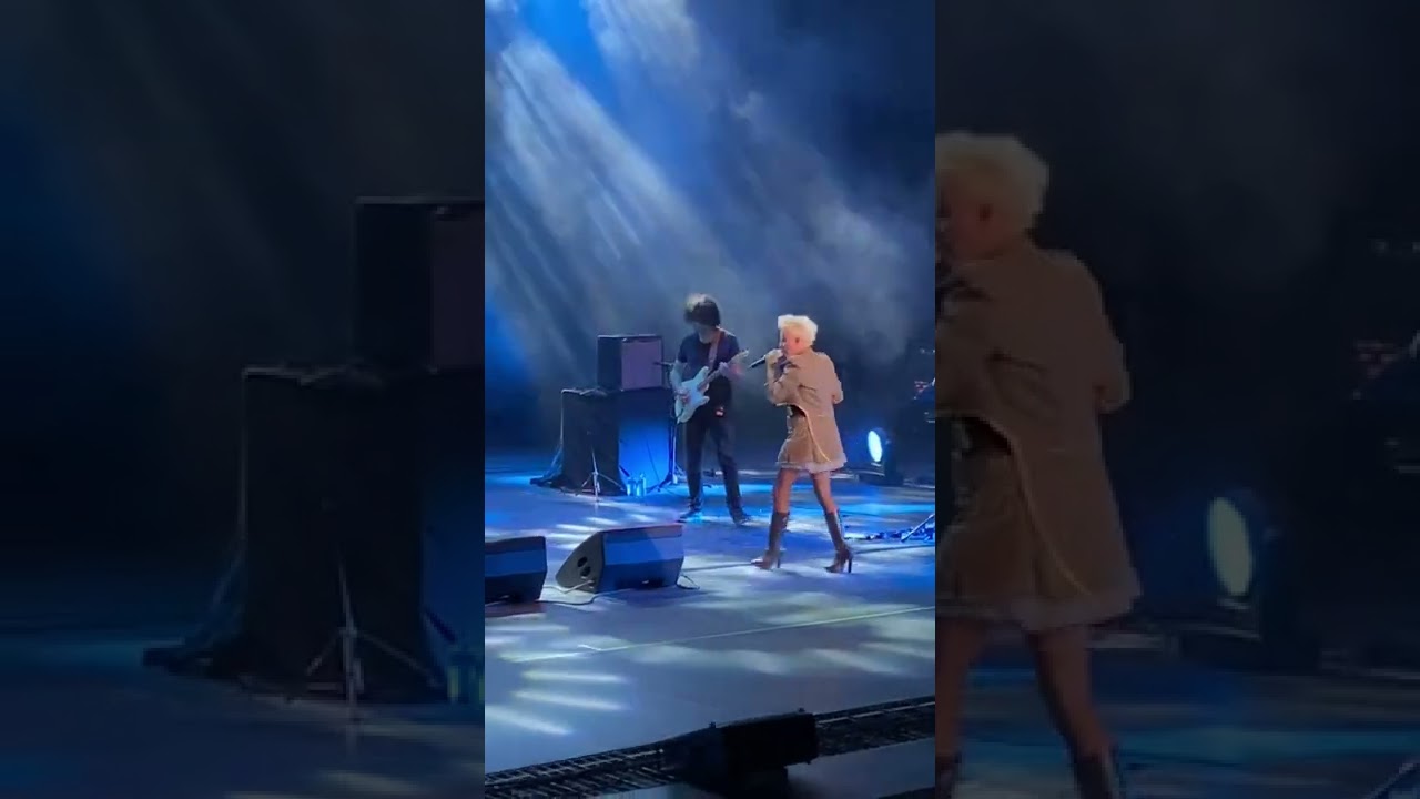 Muhabbet Bağı - Ararım Seni Her yerde - Pamela