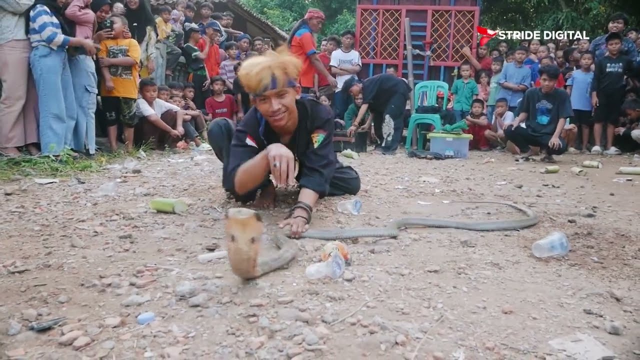 Atraksi Ular - Karyataruna REWOK Group 2024 // Boled