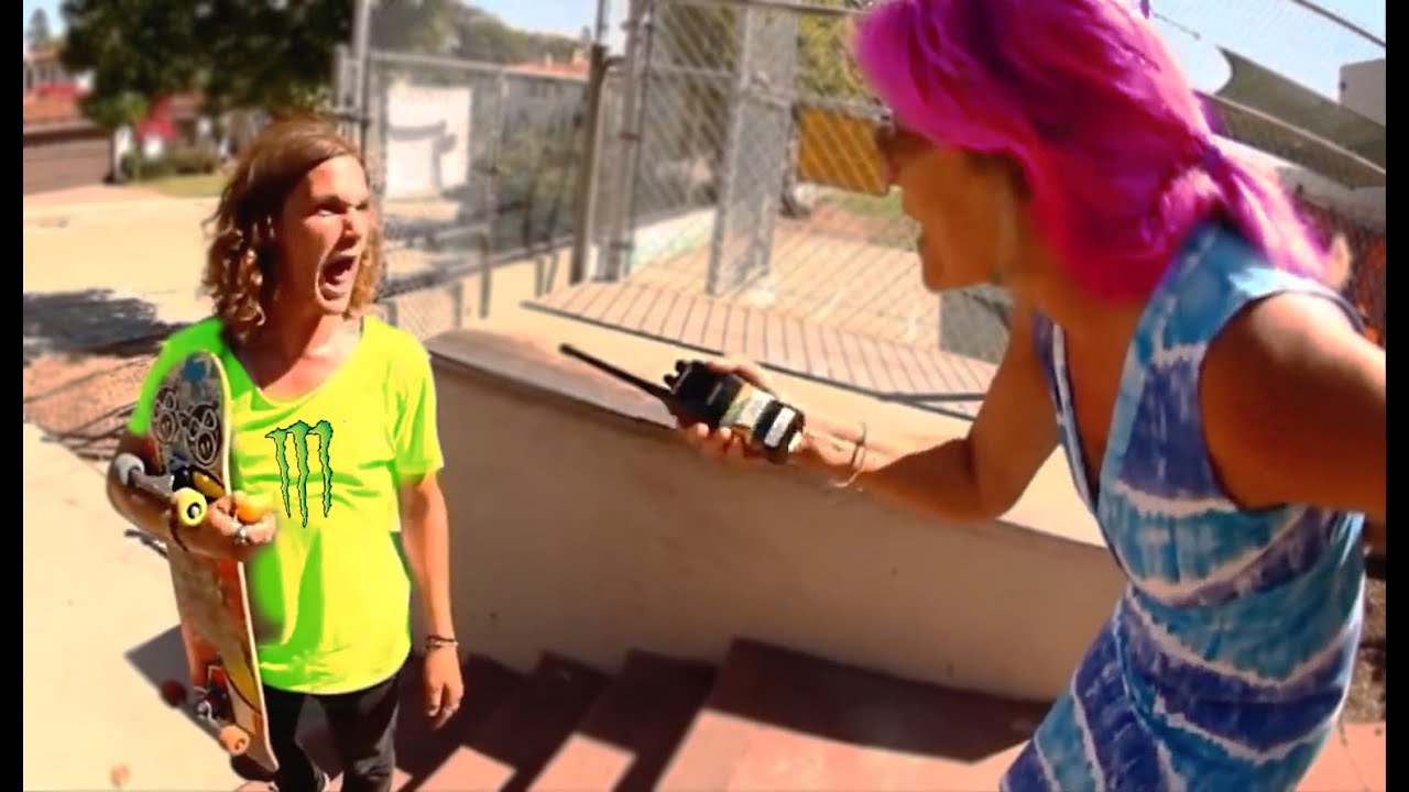 Kyle Boss Karen VS Kyle (BOSS BATTLE) - YouTube