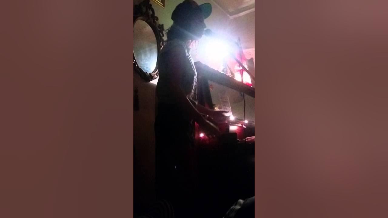 La Bronze Formidable en arabe (stromae) YouTube