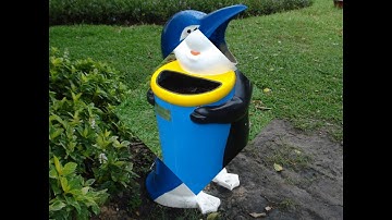 Thùng rác hình con vật