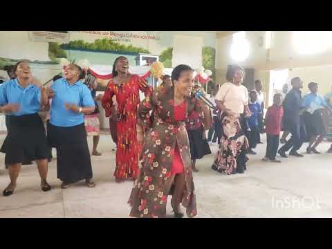 Christina Mbilinyi Akiimba Wimbo Unaogusa Maisha Ya Watu Ya Kila Siku 0688824787