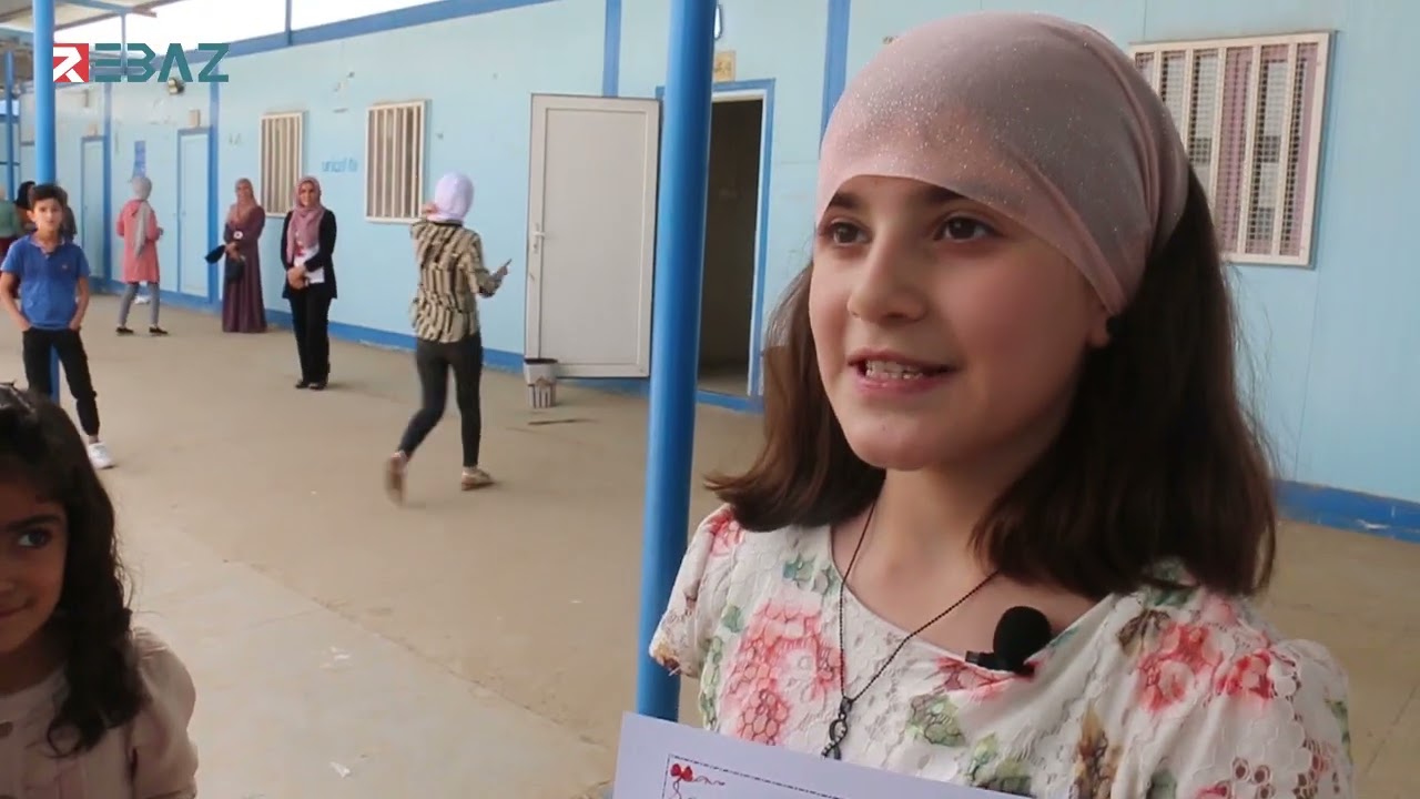 إدارة مدرسة قامشلو الأساسية تكرم الطلاب المتفوقين في مخيم قوشتبة للعام الدراسي 2022