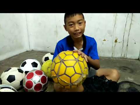 วีดีโอ: วิธีการเย็บลูกบอลการเย็บปะติดปะต่อพื้นบ้าน Folk