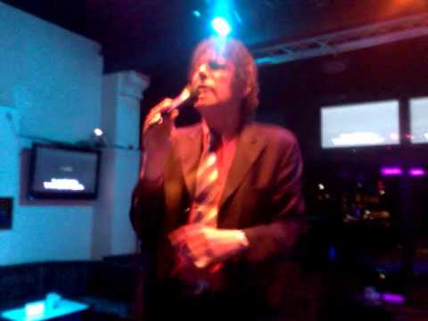 Ik zing 'In Nije Dei' van De Kast in karaoke - YouTube