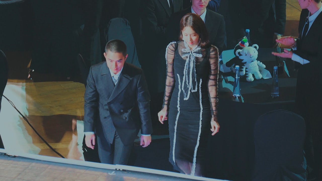 EXO(엑소) 도경수, 소녀시대 (SNSD) 윤아( YOONA) 배우 인기상 수상소감@171115 아시아 아티스트 어워즈 AAA[4k Fancam/직캠]