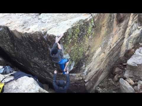 Beta Video for climb Destroy the Castle v7, Roy