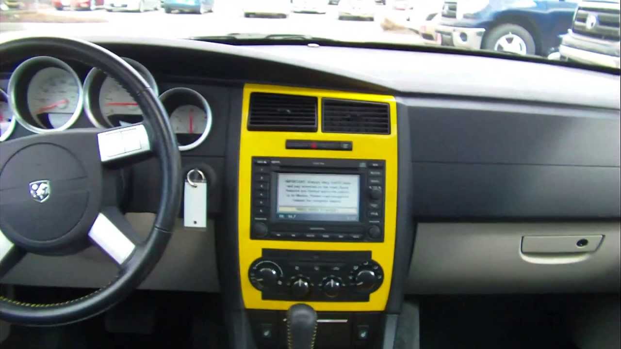 2006 Dodge Charger R/T Hemi Start up and walk around - YouTube