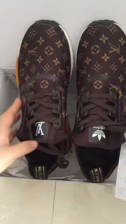 Adidas Supreme x Louis Vuitton x adidas NMD R1